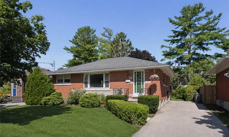 10 Paul Avenue