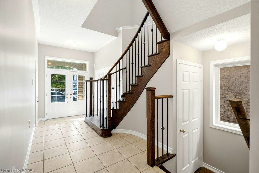 3351 Moses Way, Burlington, ON, L7M 0L4 - 5
