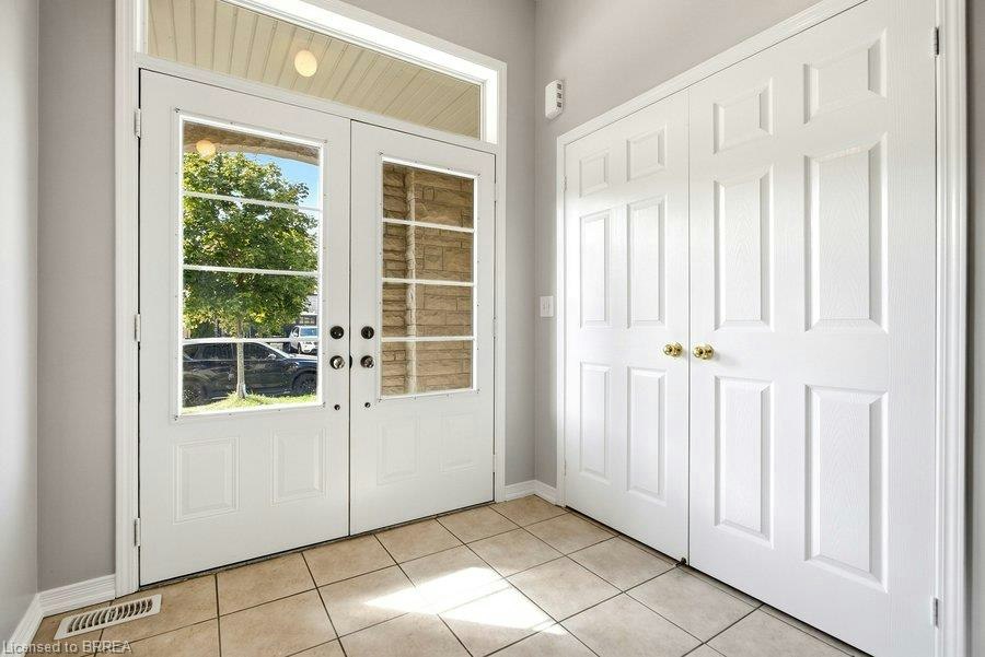 3351 Moses Way, Burlington, ON, L7M 0L4 - 4