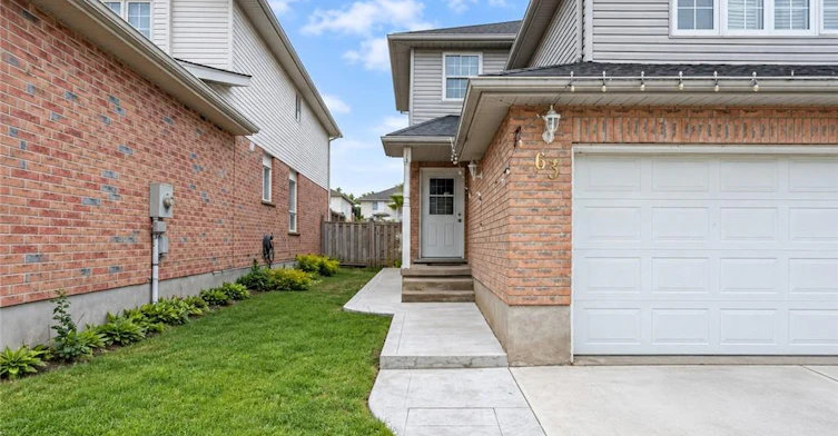 63 Orchid Crescent, Kitchener, ON, N2E 3N3 - 3