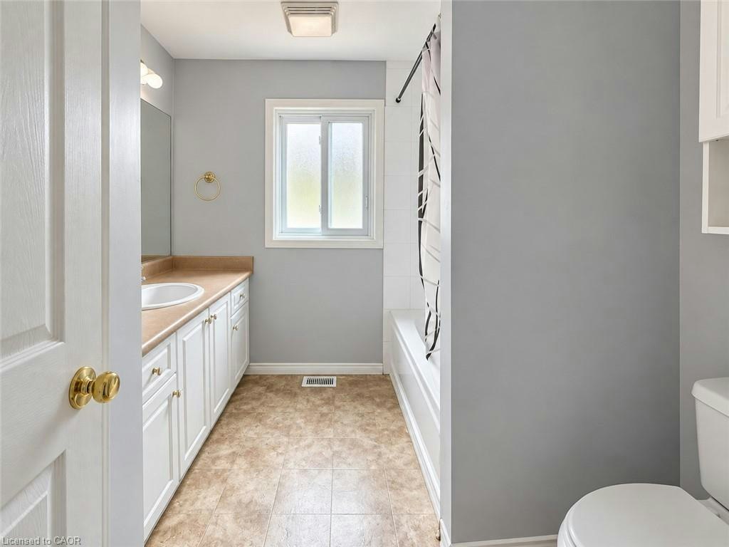 63 Orchid Crescent, Kitchener, ON, N2E 3N3 - 18