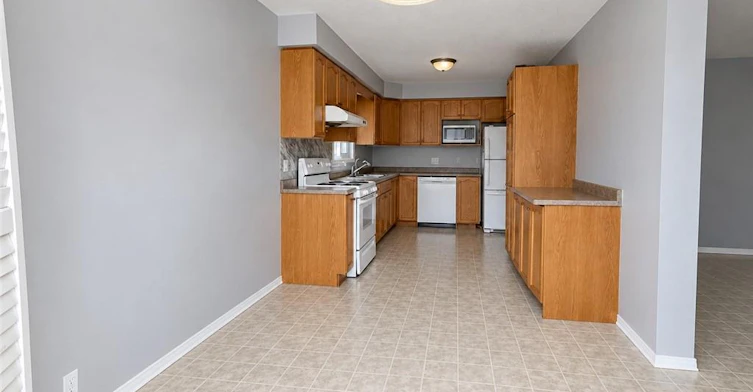 63 Orchid Crescent, Kitchener, ON, N2E 3N3 - 7
