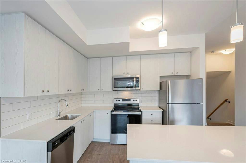 E13-20 Palace Street, Kitchener, ON, N2E 0J3 - 4