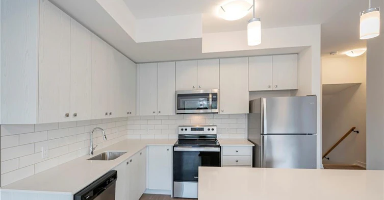E13-20 Palace Street, Kitchener, ON, N2E 0J3 - 4