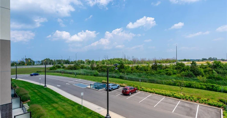 322-16 Concord Place, Grimsby, ON, L3M 0J1 - 31
