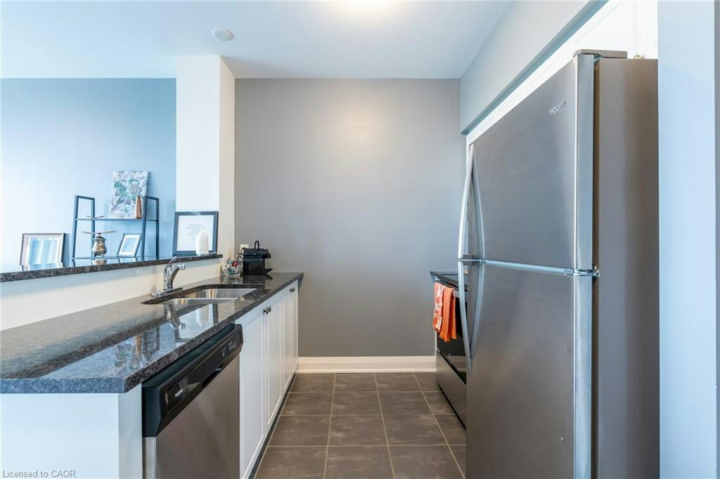322-16 Concord Place, Grimsby, ON, L3M 0J1 - 11