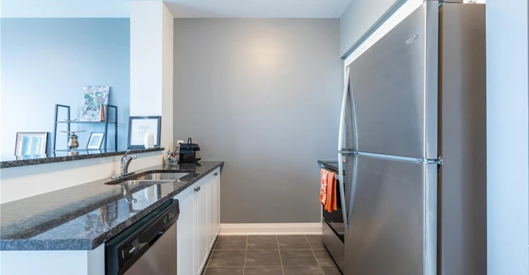 322-16 Concord Place, Grimsby, ON, L3M 0J1 - 11