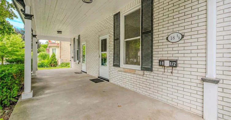 1/2-18 Oak Street, Cambridge, ON, N1R 4K6