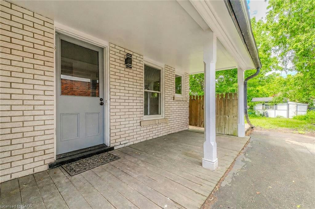 1/2-18 Oak Street, Cambridge, ON, N1R 4K6 - 2