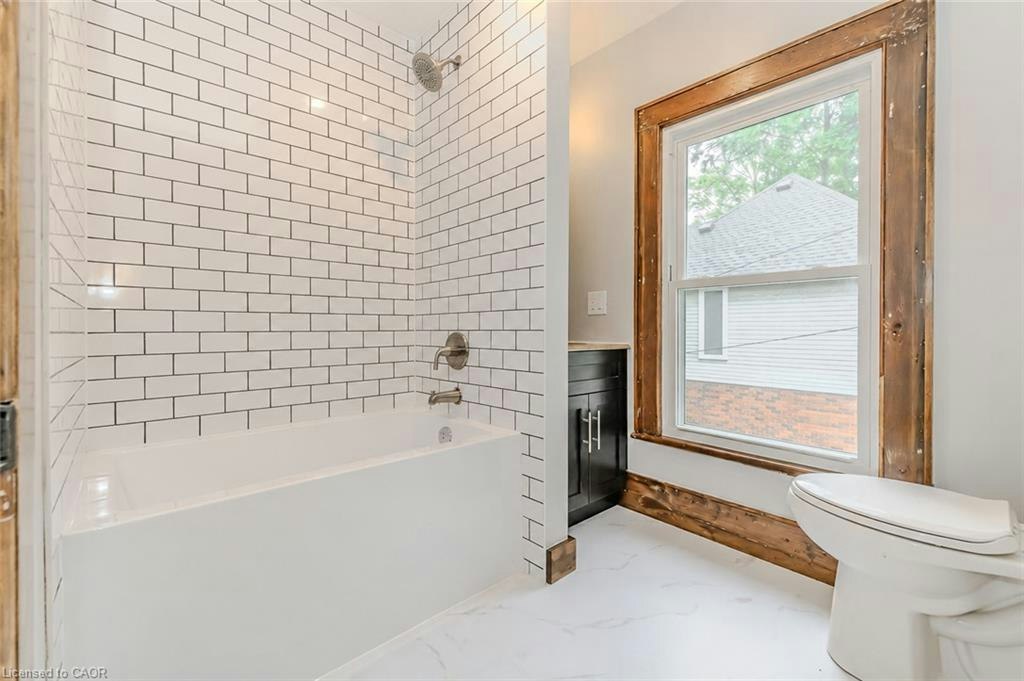 1/2-18 Oak Street, Cambridge, ON, N1R 4K6 - 11