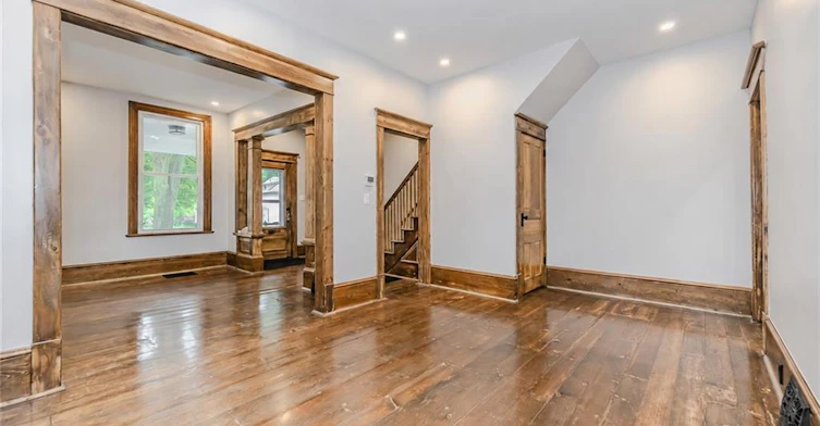 1/2-18 Oak Street, Cambridge, ON, N1R 4K6 - 4