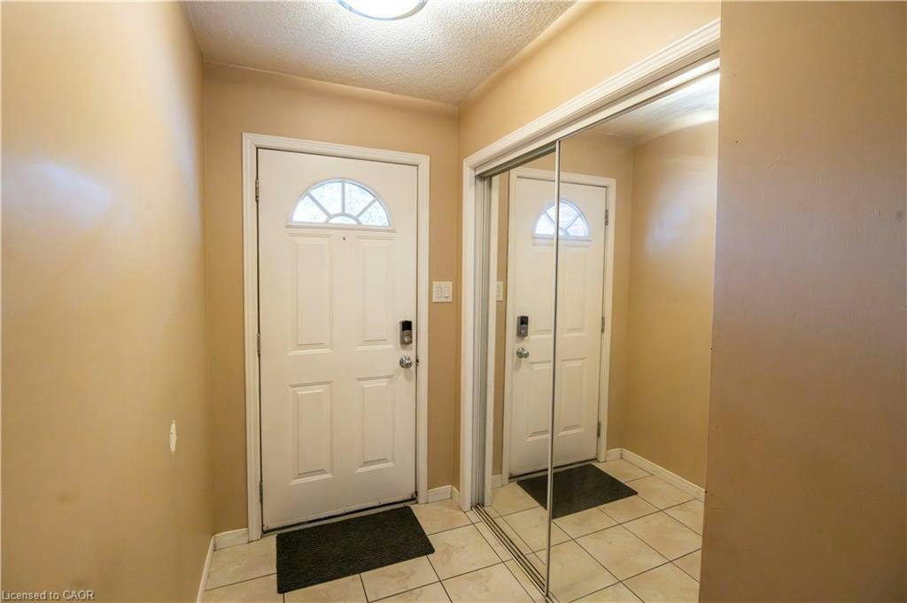 7-400 Wilson Avenue, Kitchener, ON, N2C 2S1 - 2