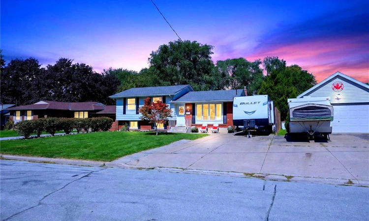 3 Jill Court