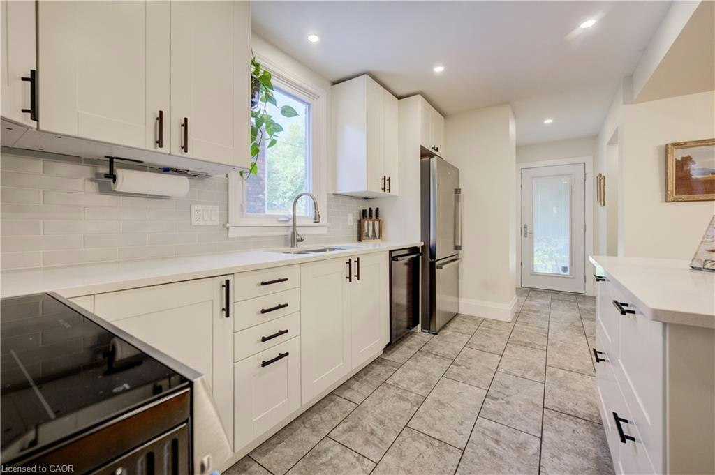 282 Province Street S, Hamilton, ON, L8K 2L7 - 15