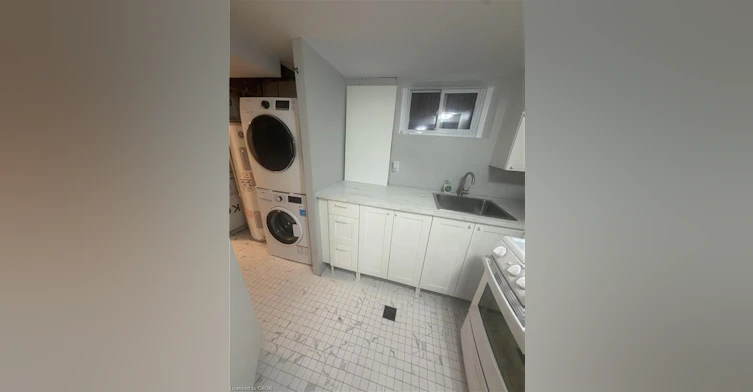 BASEMENT-453 Paling Avenue, Hamilton, ON, L8H 5K3 - 5