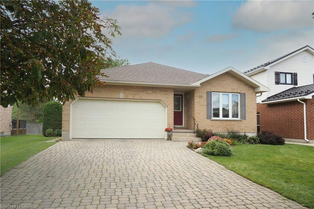 16 Maple Street, Mapleton, ON, N0G 2K0