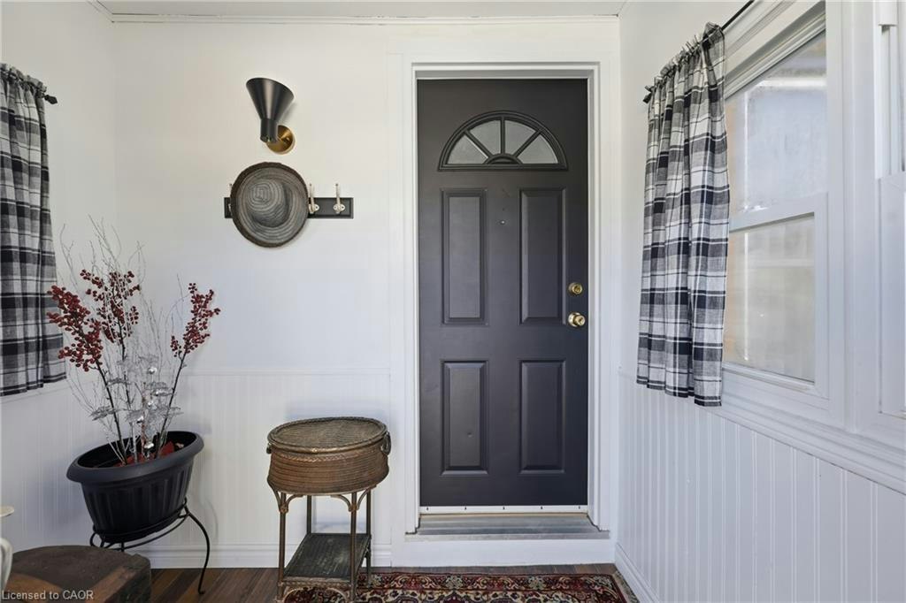 31 Hunter Street, Hamilton, ON, L9H 1E5 - 2