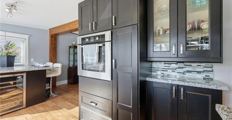 31 Hunter Street, Hamilton, ON, L9H 1E5 - 18