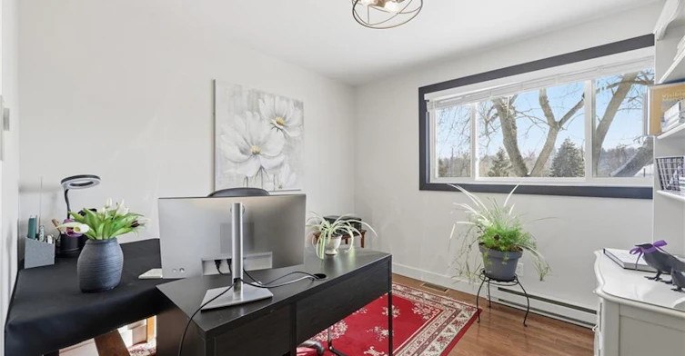 31 Hunter Street, Hamilton, ON, L9H 1E5 - 25