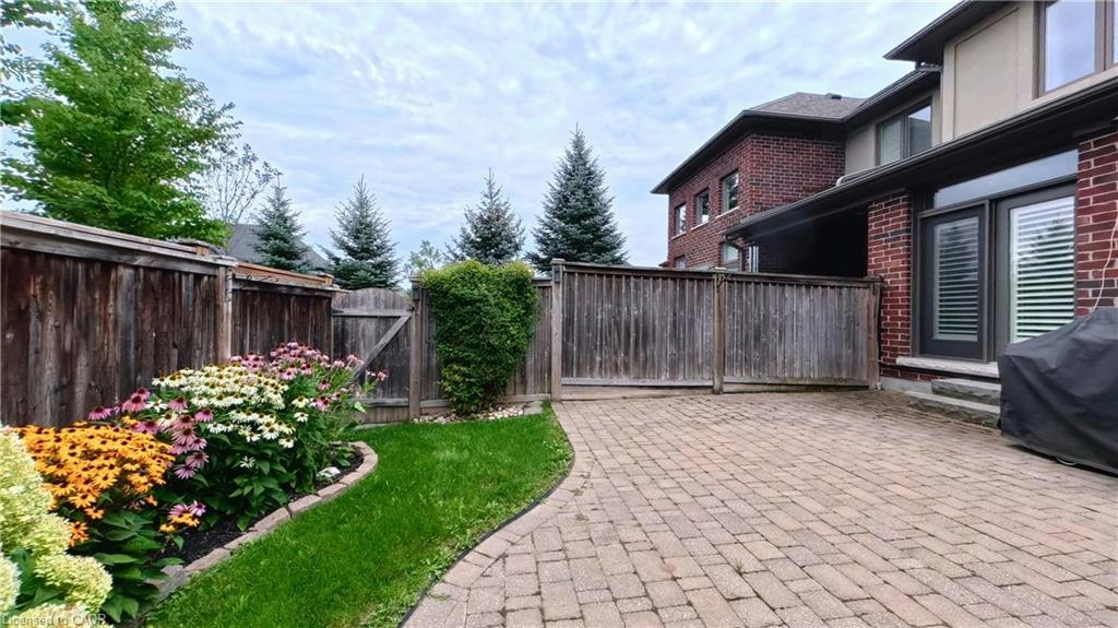 160 Oak Park Drive, Waterloo, ON, N2K 0B3 - 11