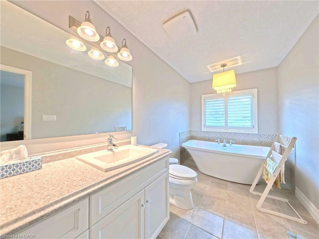 160 Oak Park Drive, Waterloo, ON, N2K 0B3 - 30
