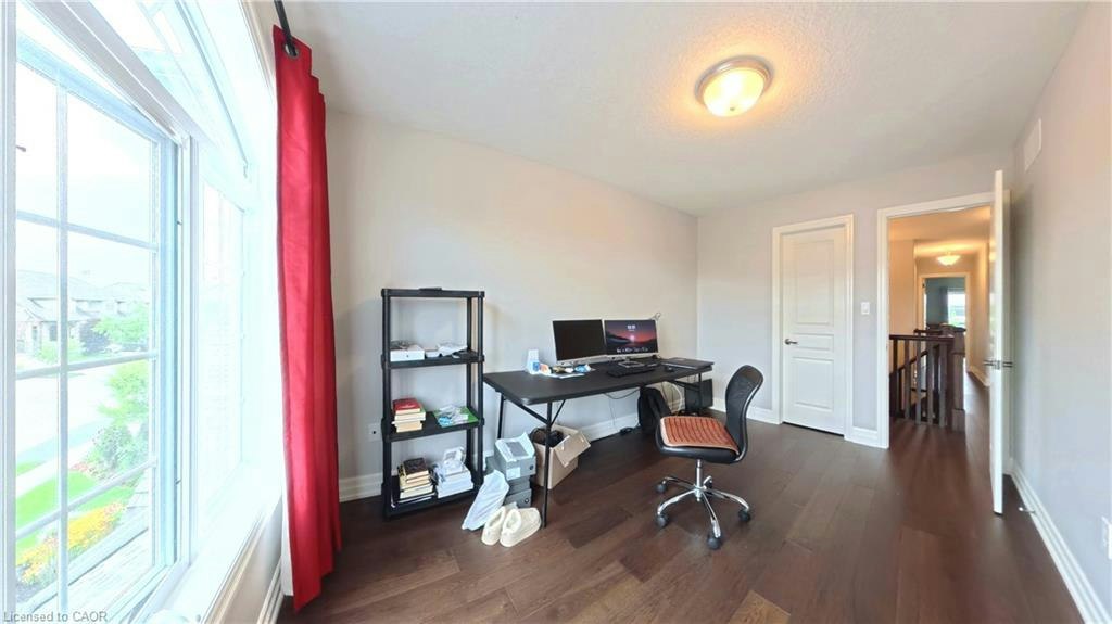 160 Oak Park Drive, Waterloo, ON, N2K 0B3 - 25