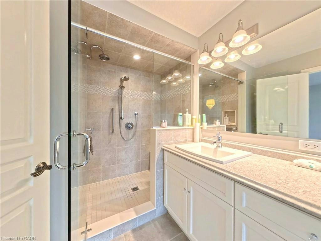160 Oak Park Drive, Waterloo, ON, N2K 0B3 - 28