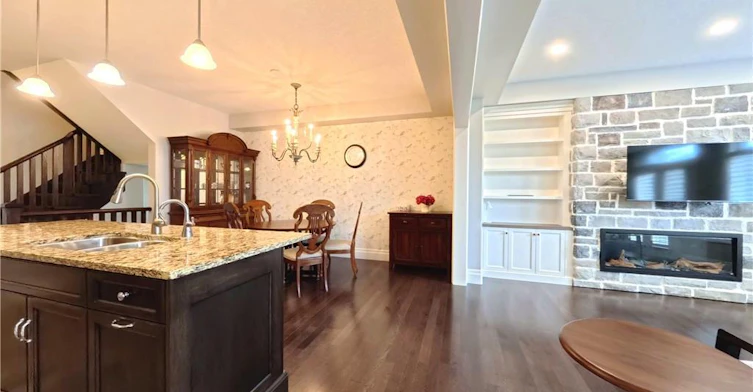 160 Oak Park Drive, Waterloo, ON, N2K 0B3 - 3