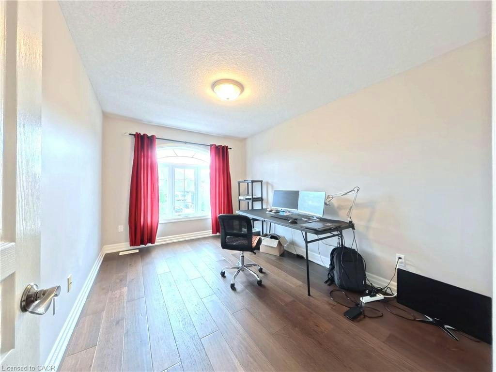 160 Oak Park Drive, Waterloo, ON, N2K 0B3 - 18