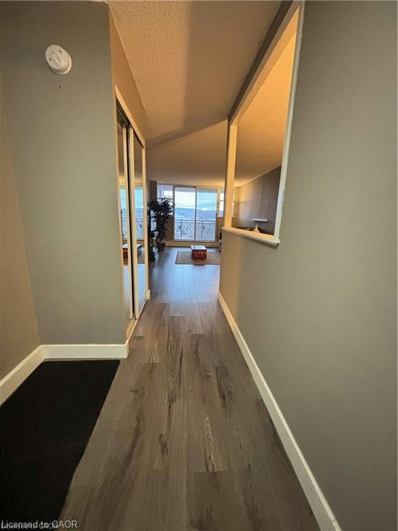 1210-975 Warwick Court, Burlington, ON, L7T 3Z7 - 7