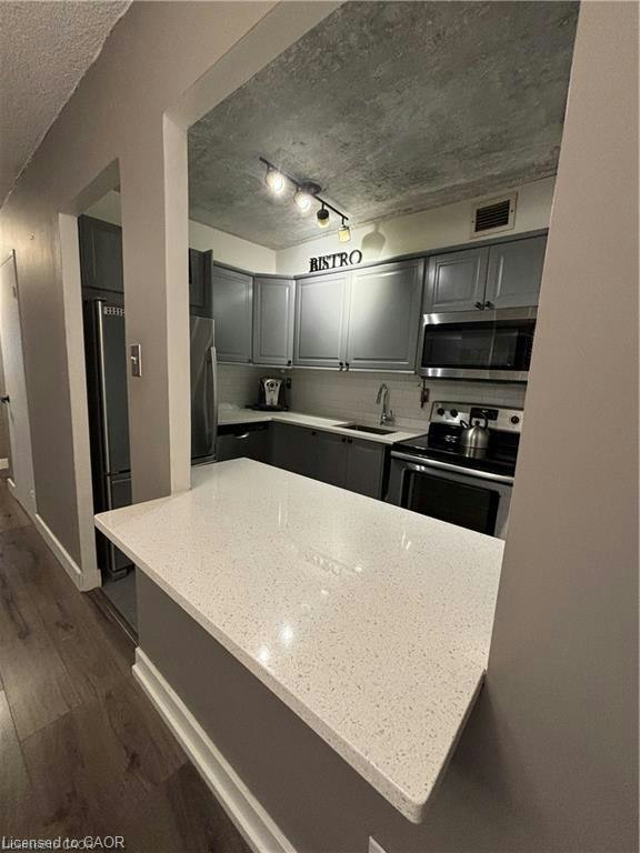 1210-975 Warwick Court, Burlington, ON, L7T 3Z7 - 18