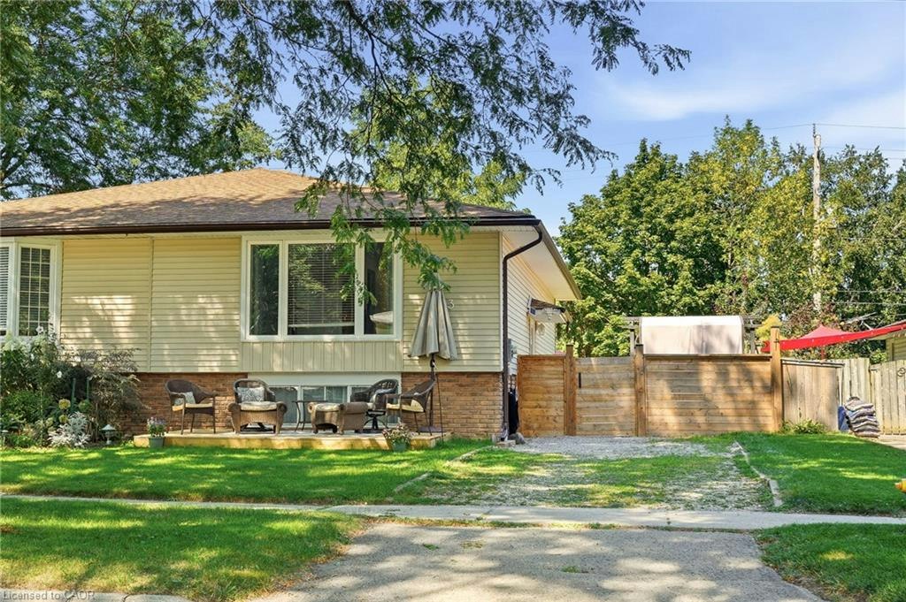 3 Glengrove Avenue, Grimsby, ON, L3M 4L6