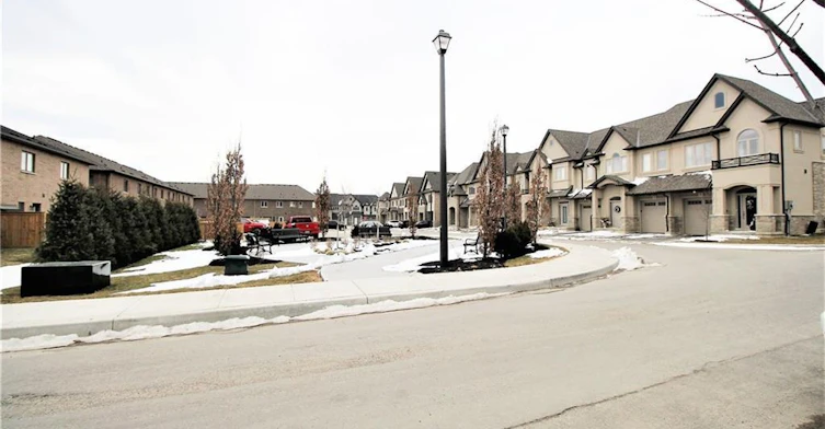 11 Sonoma Valley Crescent, Hamilton, ON, L9B 0J3 - 3