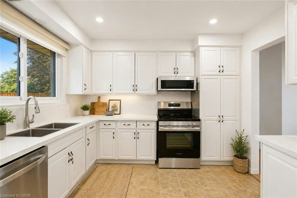 UPPER LEVEL-58 Tupper Crescent, Kitchener, ON, N2B 2X9 - 10