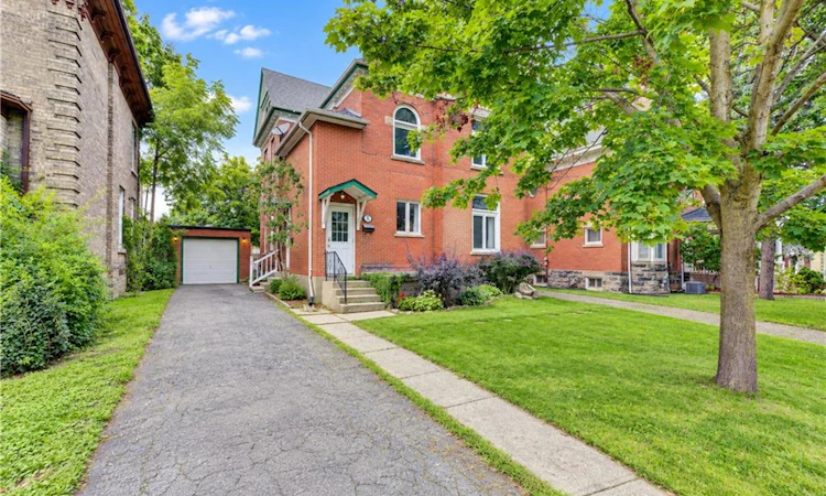 521 Princess Street