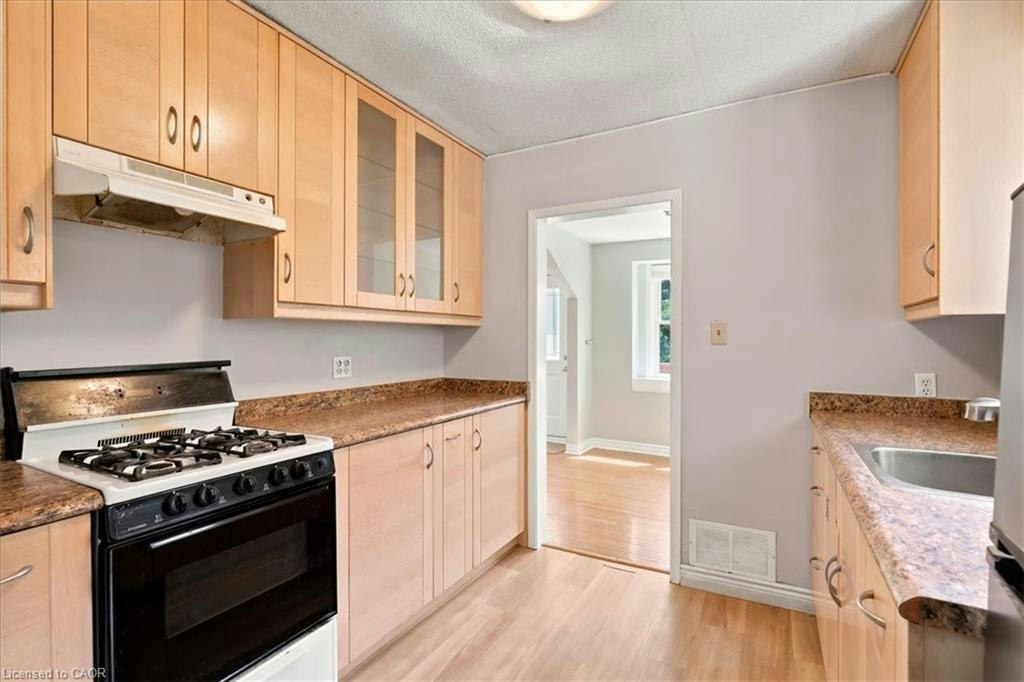 22 Ramore Street, Cambridge, ON, N1S 2P8 - 16