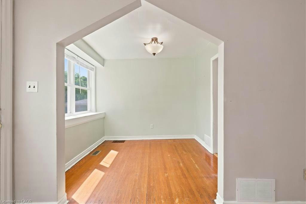 22 Ramore Street, Cambridge, ON, N1S 2P8 - 6