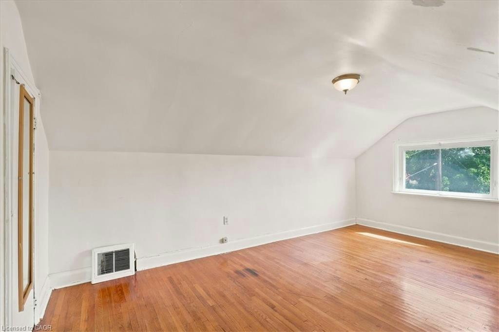 22 Ramore Street, Cambridge, ON, N1S 2P8 - 18