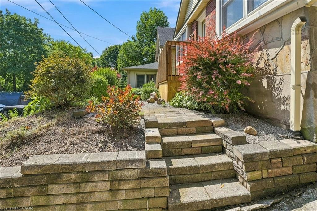 22 Ramore Street, Cambridge, ON, N1S 2P8 - 34