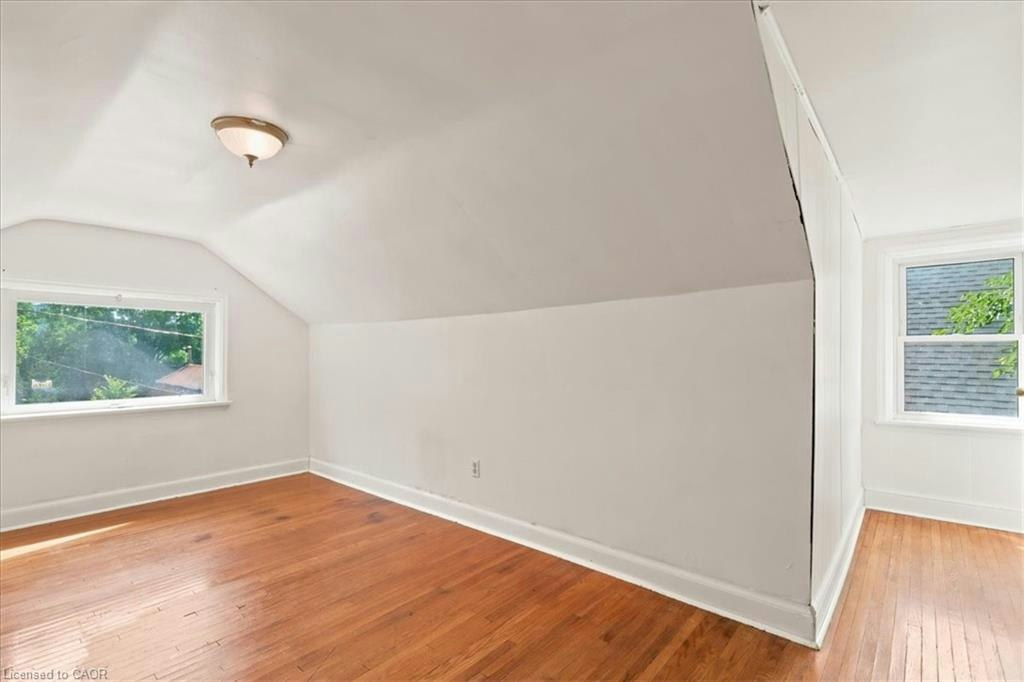 22 Ramore Street, Cambridge, ON, N1S 2P8 - 22