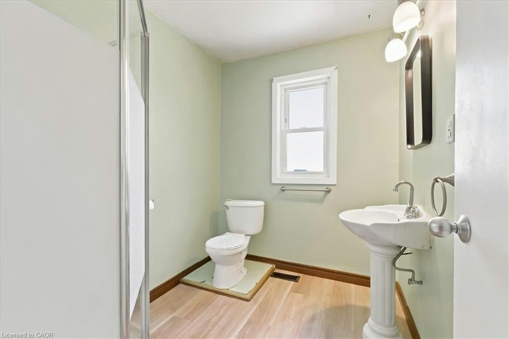 22 Ramore Street, Cambridge, ON, N1S 2P8 - 8