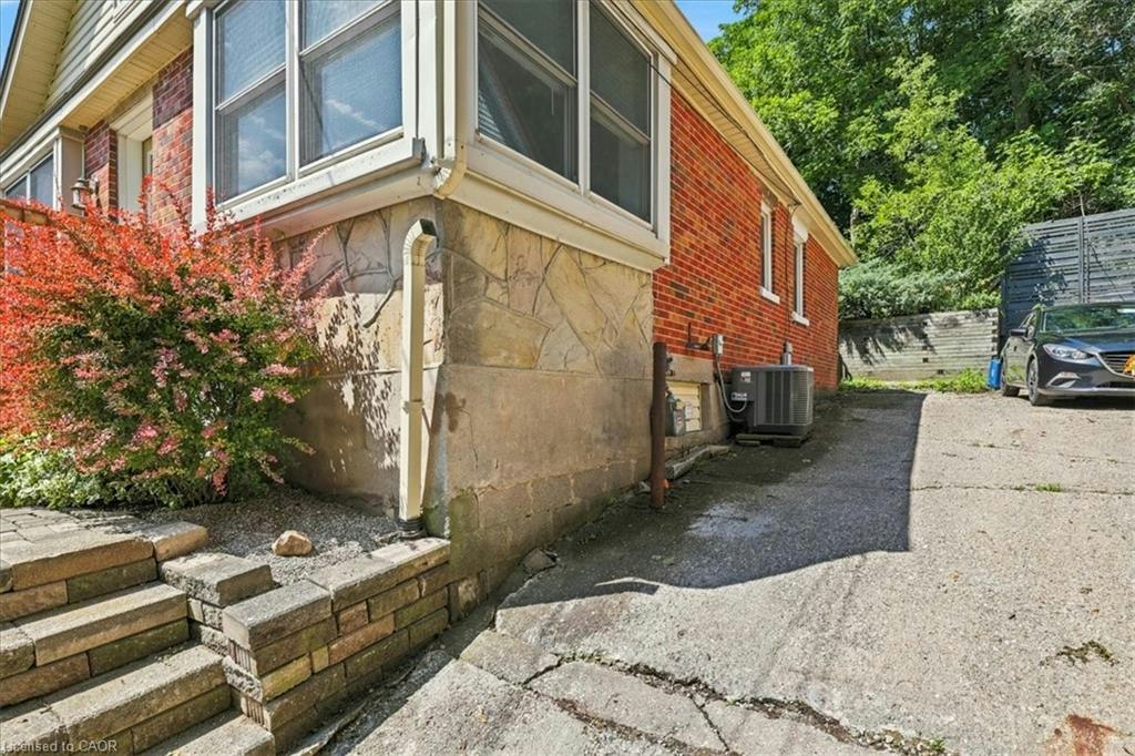 22 Ramore Street, Cambridge, ON, N1S 2P8 - 33