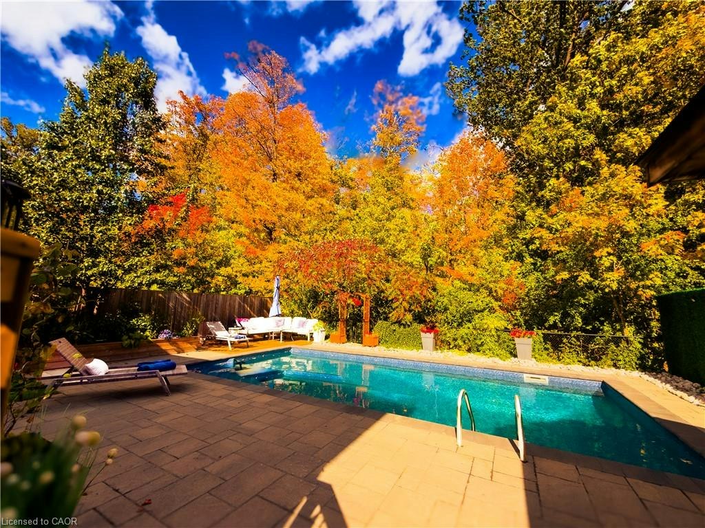 4160 Bianca Forest Drive, Burlington, ON, L7M 4L5