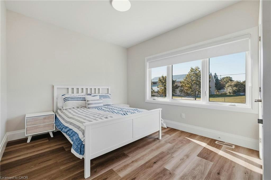 Main Level-278 Grosvenor Street S, Saugeen Shores, ON, N0H 2L0 - 8