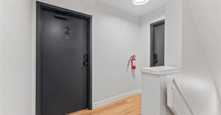 2-302 Colborne Street, Brantford, ON, N3S 3M9 - 2