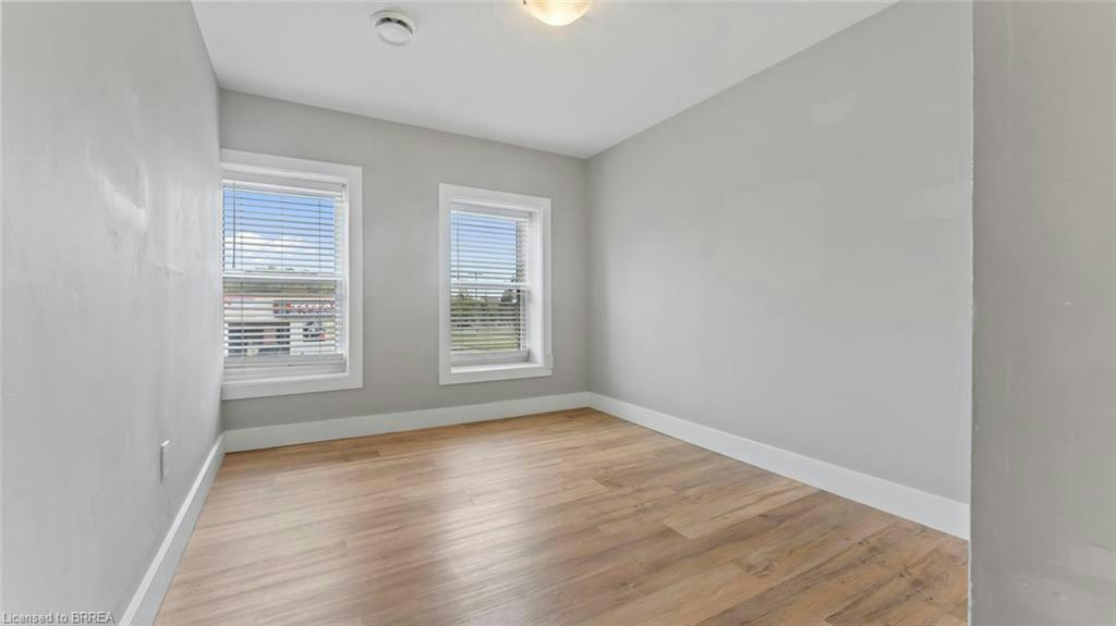 2-302 Colborne Street, Brantford, ON, N3S 3M9 - 11