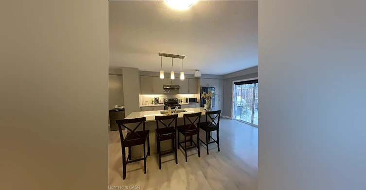 39 Ridgemount Street, Kitchener, ON, N2P 0J3 - 3