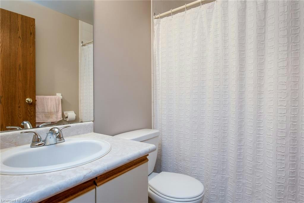 914-35 Green Valley Drive, Kitchener, ON, N2P 2A5 - 17