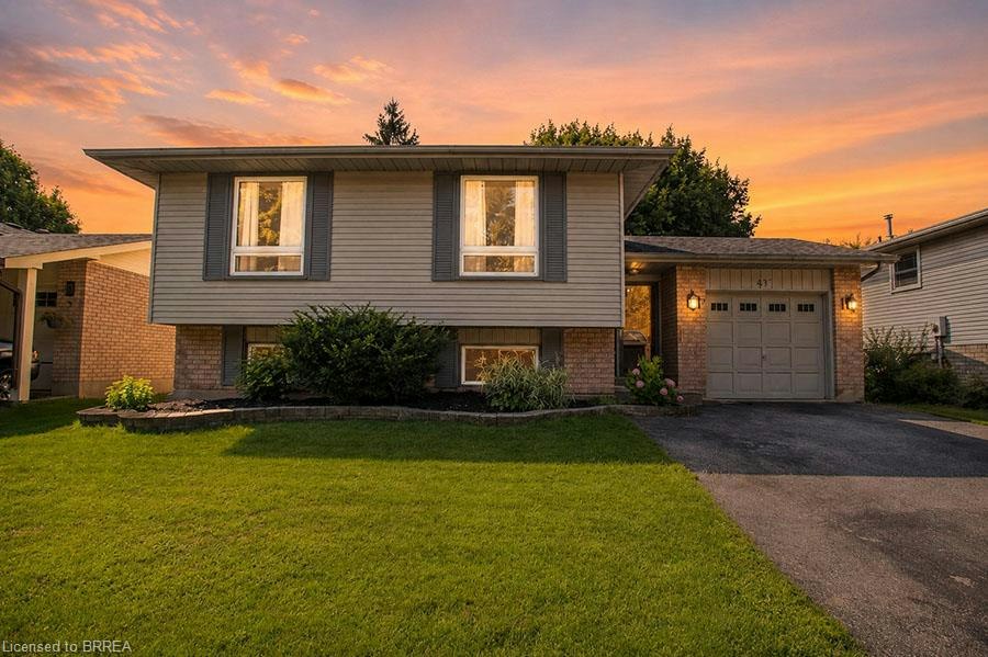 27 Myrtleville Drive, Brantford, ON, N3V 1B9