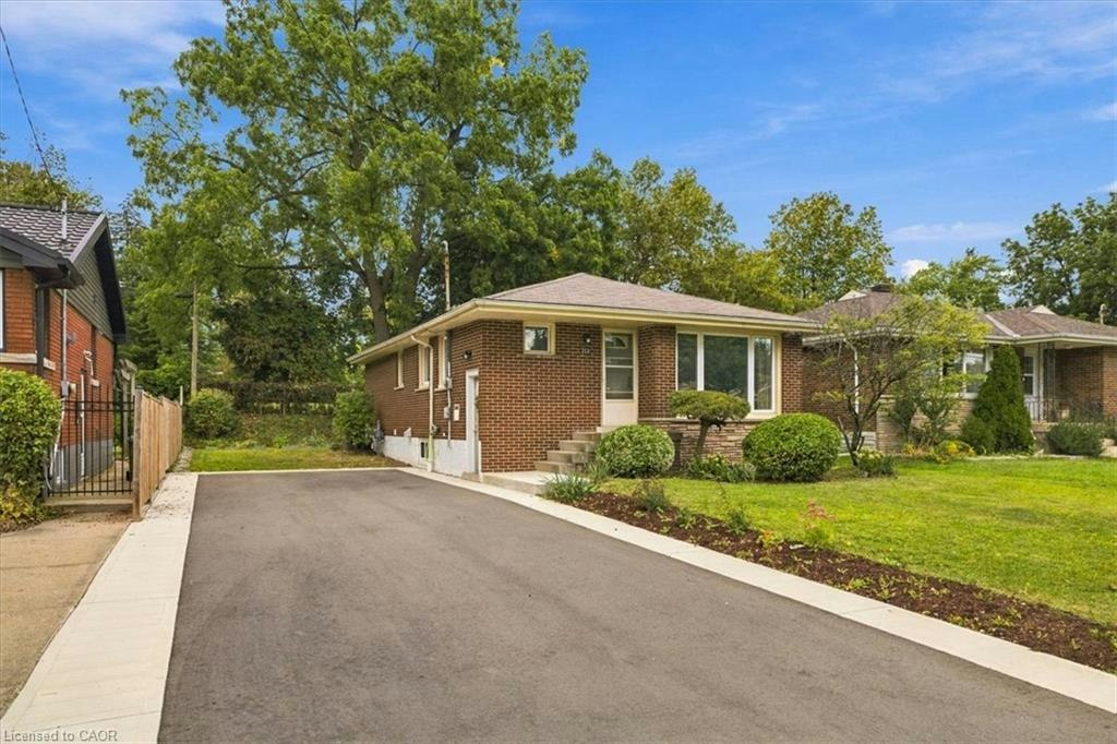 212 West 33rd Street, Hamilton, ON, L9C 5J5